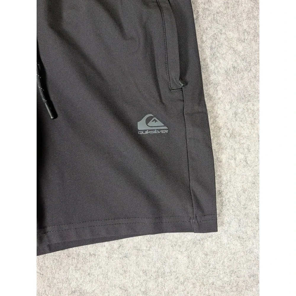 Quiksilver DryFlight Mens Black Active Training Shorts Zipper Pockets EQYFB03093